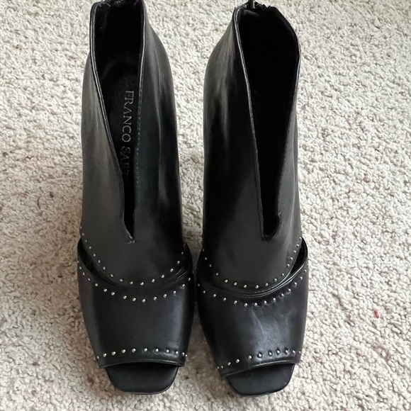 Franco Sarto peep toe studded black leather pumps - Picture 3 of 5